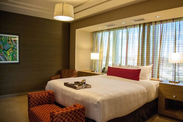 Room 3 of 38